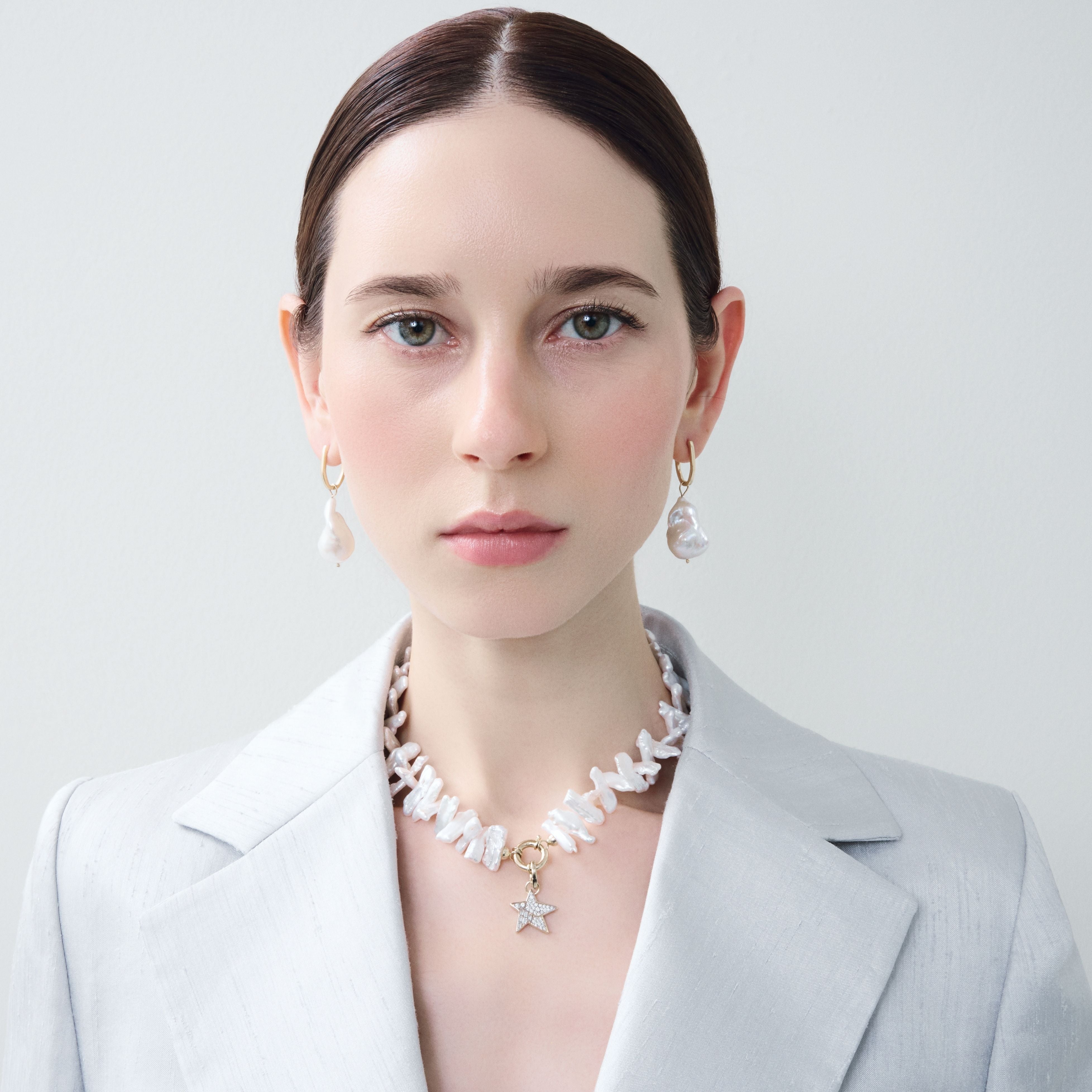 PERLA BAROQUE WITH HOOP