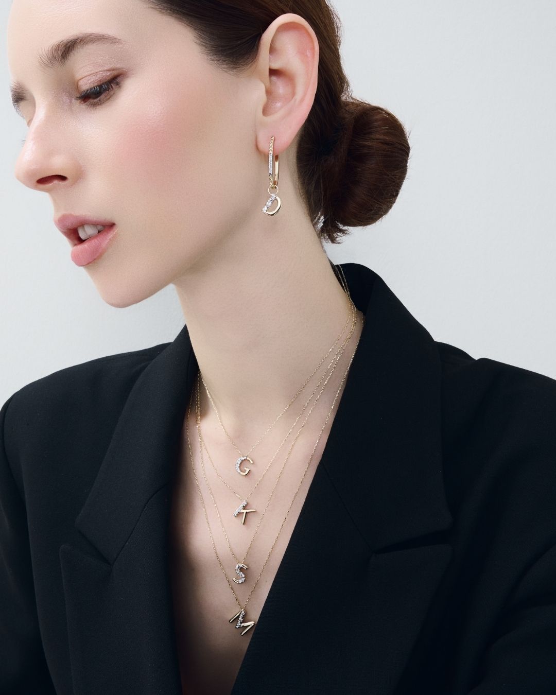 TIMELESS INITIALS N KOLYE