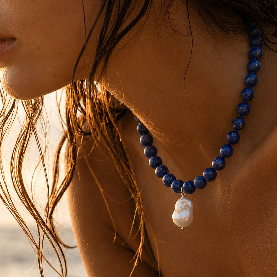 LAPIS LAZULI AND PERLA BAROQUE KOLYE