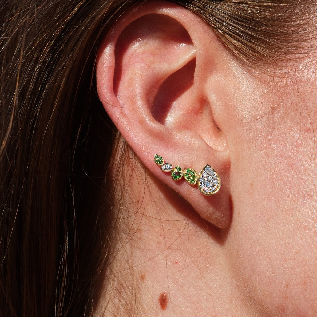 DROVA SWAY TSAVORITE & DIAMOND EARRING
