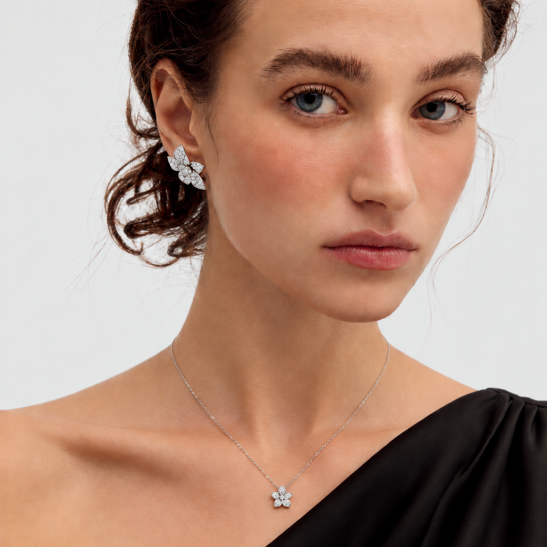 Bloom Mini Necklace
